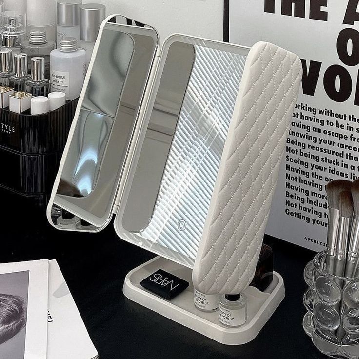 Naverio™ Smart Mirror